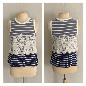 ❤️$10 BUNDLE SALE Postmark lace overlay tank